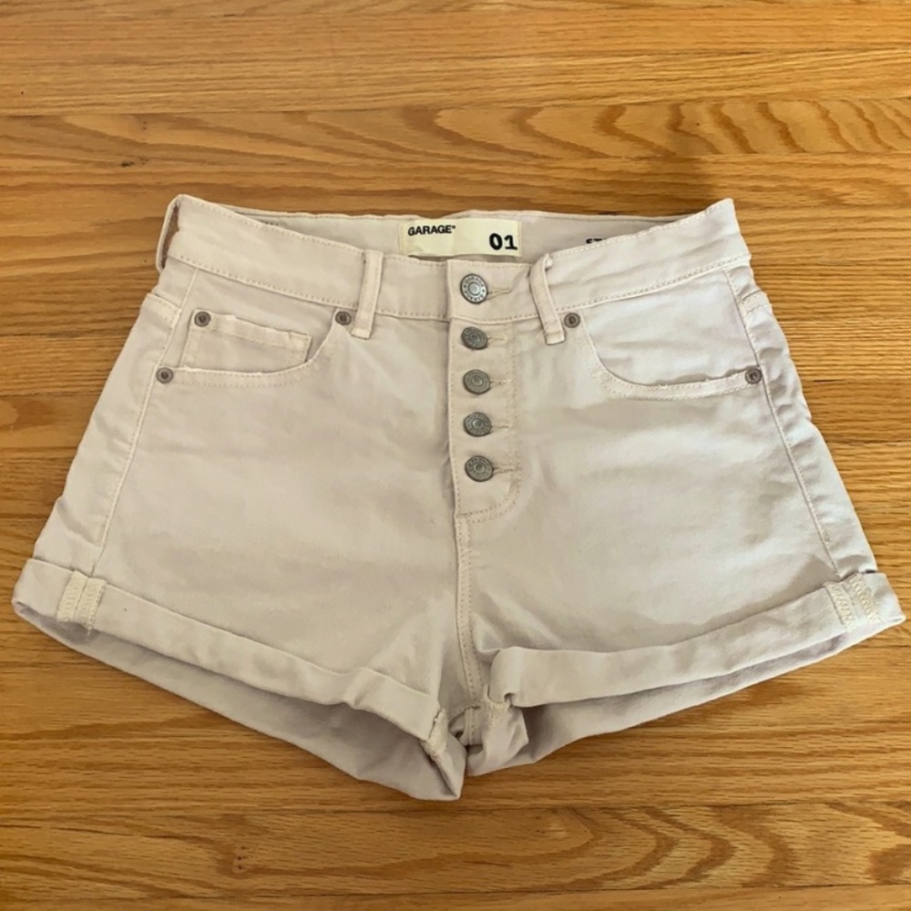 NWOT | Garage Retro High Waist Shorts